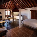 El Sitio De La Casa Lantställe Arico el Nuevo